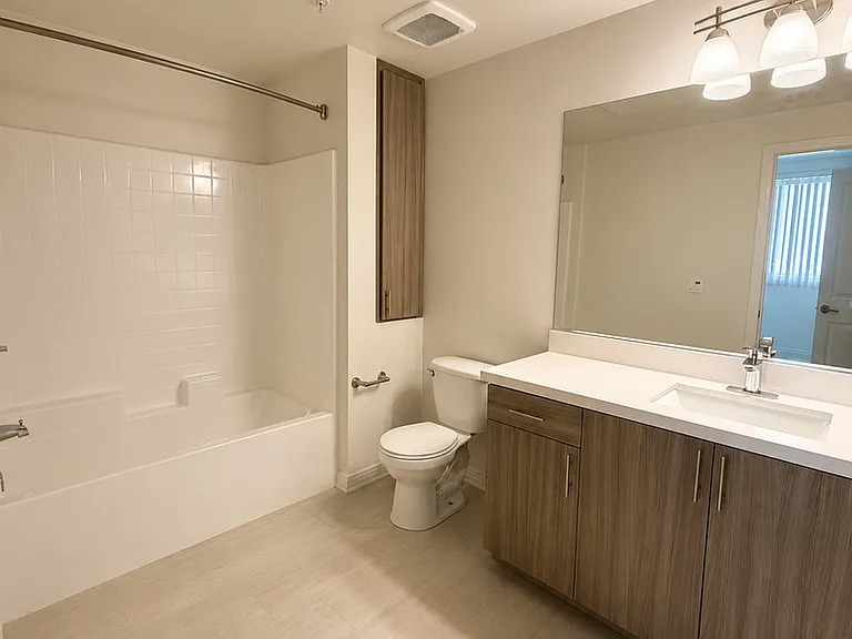 Aura NoHo Luxury Apartments — Photo 53