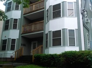 33 Belknap St APT 1, Dover, NH 03820