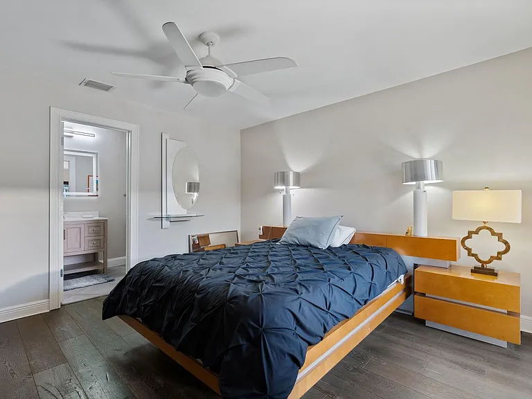 16 Portside Dr #16C — Photo 45
