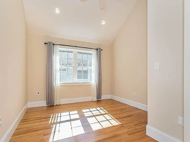 19 Shean Rd #1 — Photo 10