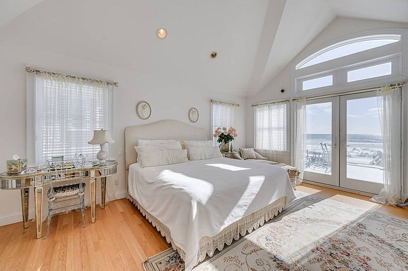 881 Dune Rd, West Hampton Dunes, NY 11978 | Out East