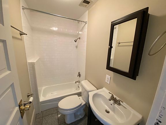 3rd image of 519 S 5th St #519
