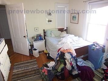 1st image of 27 Parsons St #1