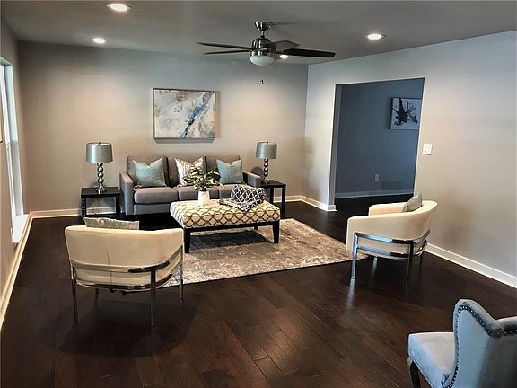 2nd image of 11001 Plumewood Dr