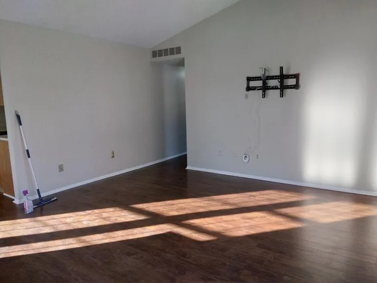 7751 Lake Ridge Dr — Photo 7