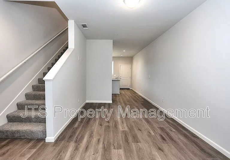 47 Brookbay Way — Photo 6
