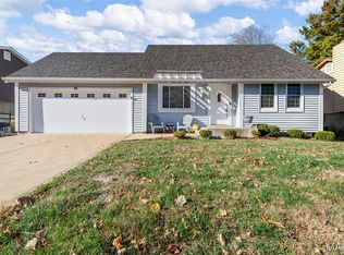 32 Fawn Meadows Dr, Eureka, MO 63025