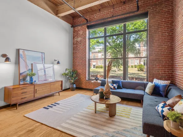 500 N Duke St APT 54-106, Durham, NC 27701