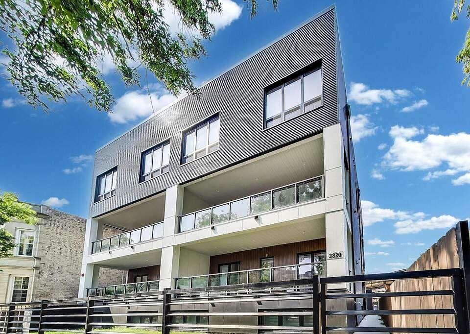 1st image of 2820 W Lyndale St #2N