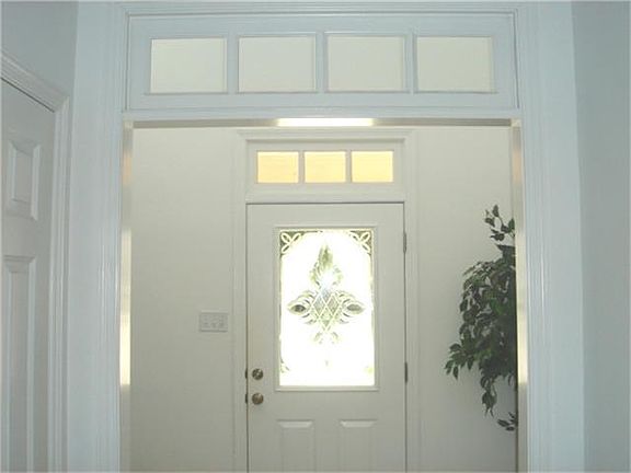 3rd image of 615 Westview Terrace Cir