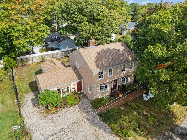 50 Palm Street, Teaticket, MA 02536