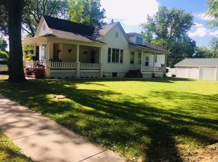 424 W 3rd St, O'Fallon, IL 62269