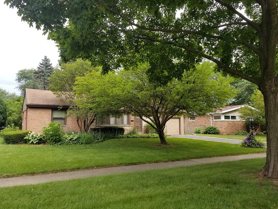 2nd image of 249 N Linden Ave