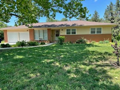 1040 E 44th St S, Wichita, KS, 67216