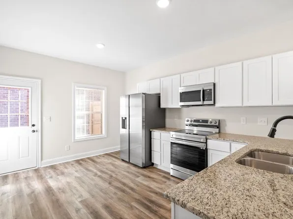 Oak St - 441, 441 Oak St #B, Clarksville, TN 37042