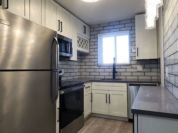 2nd image of 7556 Byron Pl #4032a9a51