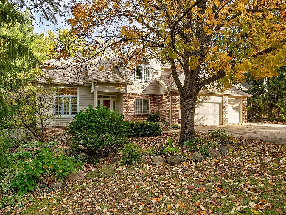 1st image of 708 S 25th Ct