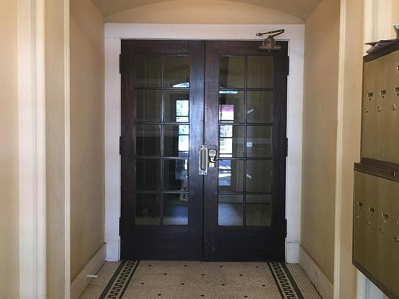 4th image of 718 N Grant St