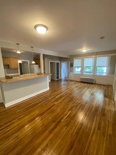 177 Whitwell St #6 Photo 1