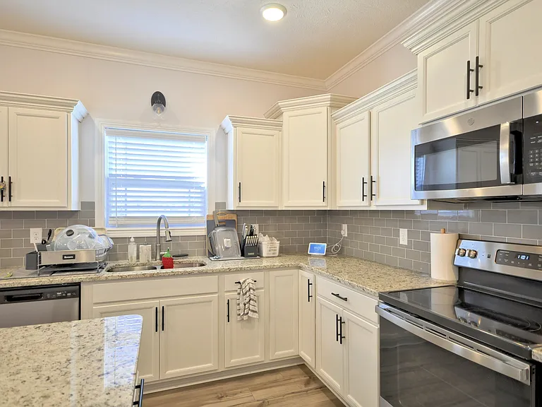 279 Bluebriar Trce — Photo 20