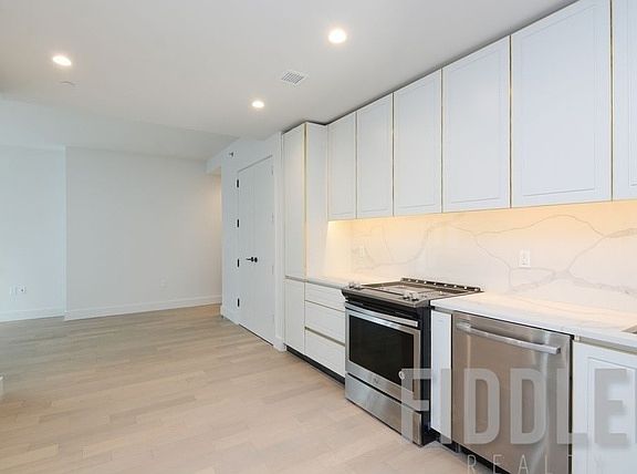 4th image of 635 4th Ave #402A