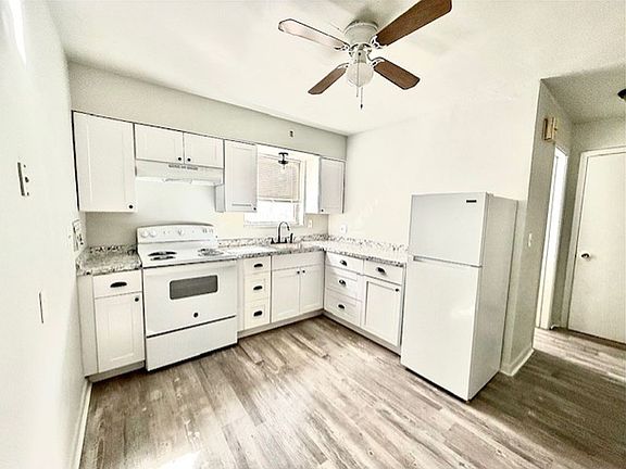 4th image of 6431 Hammel Ave #2