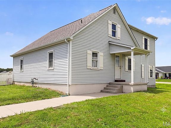 4th image of 904 Sheridan Ln