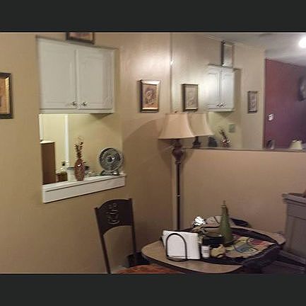 2nd image of 1924 Goldsmith Ln #53-4
