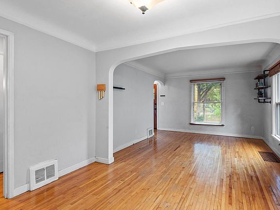 5th image of 3439 Dupont Ave N