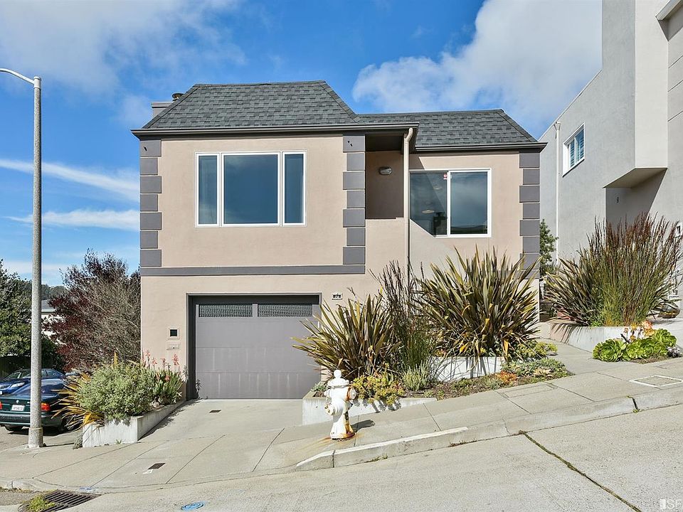 1st image of 70 Cityview Way