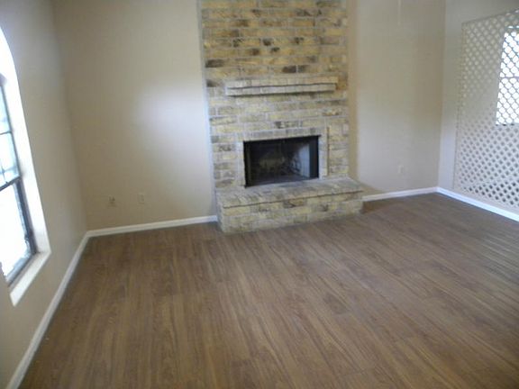 2nd image of 6013 Deer Creek Dr