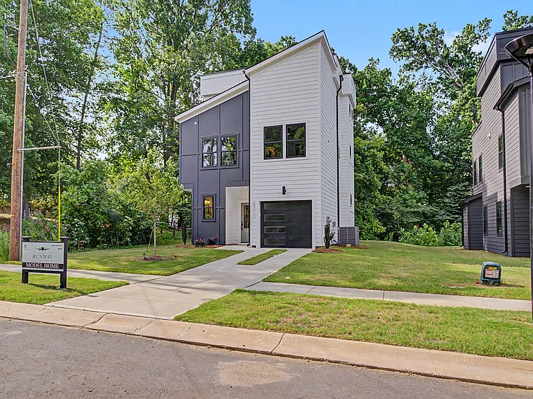 6717 Tracy Ave — Photo 1