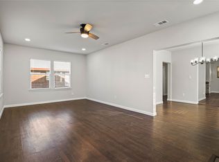 820 W College St, Sherman, TX 75092
