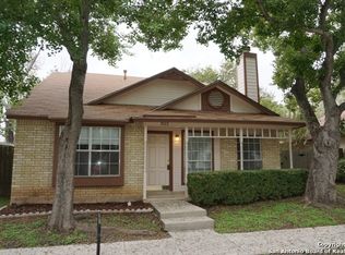 822 Meadow Arbor Ln, Universal City, TX 78148