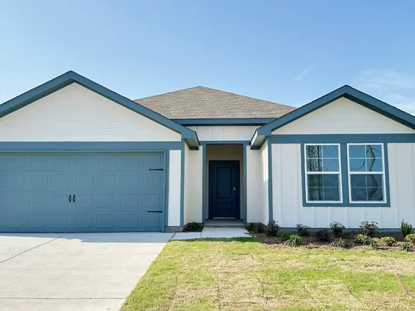 3600 Skylane Ave, Corsicana, TX 75110