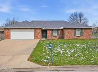 109 Amanda Dr, Ashland, MO 65010