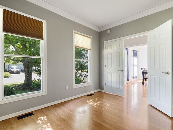 5th image of 55083 Patrician Park Dr