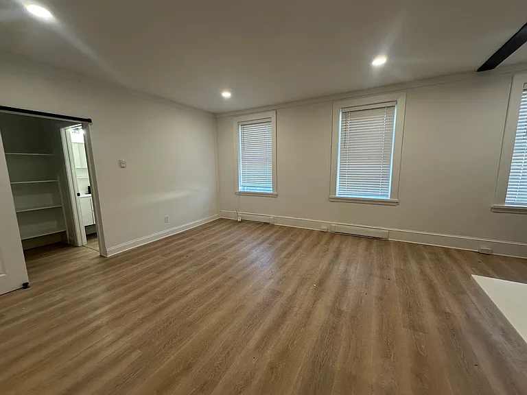 2 Maryland Avenue — Photo 9