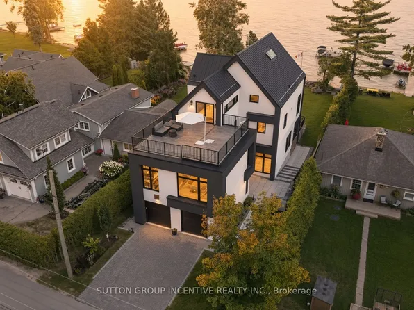 1619 Houston Ave, Innisfil, ON L9S 4M6
