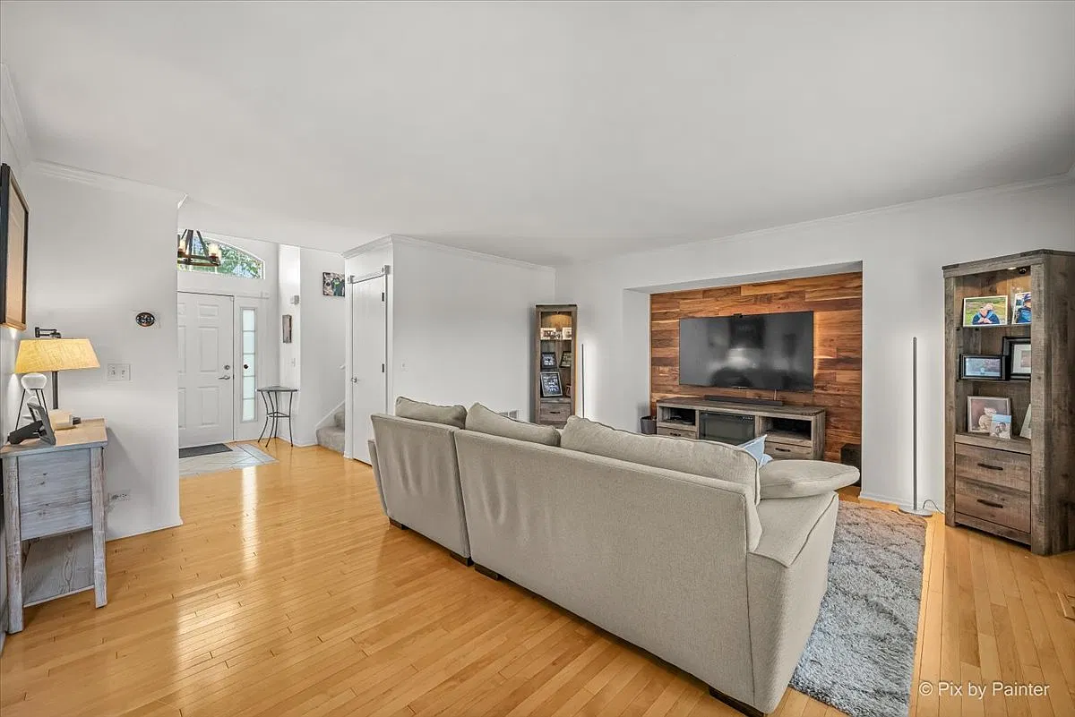 4 bed, 3.5 bath, 2767 sqft, $3,500 — Photo 4