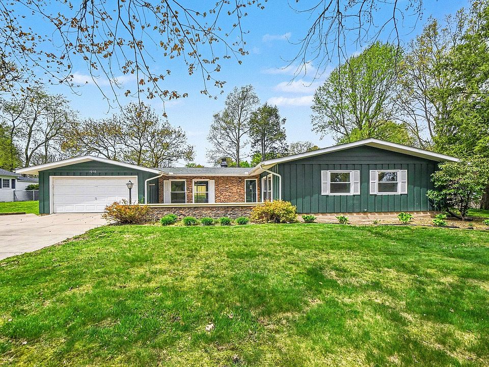 1st image of 1010 Sassafras Ln
