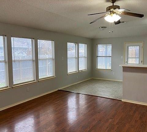 5th image of 6806 Brookhaven Trl
