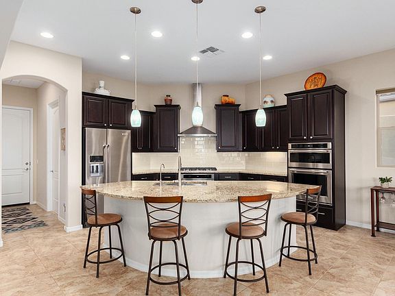 3rd image of 26382 W Abraham Ln