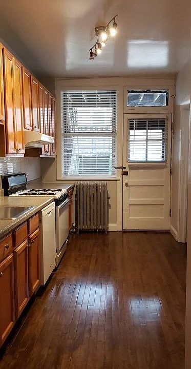 1st image of 1216 W Lunt Ave #2B