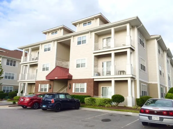 920 Southmoor Dr Unit 205, Virginia Beach, VA 23455