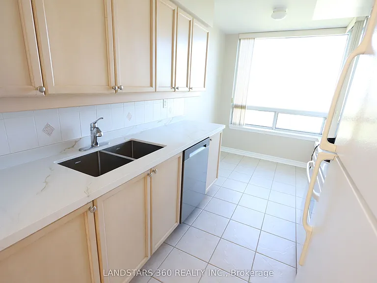 3 Rean Dr #1205 — Photo 14