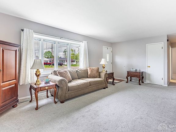 3rd image of 3811 Norledge Dr