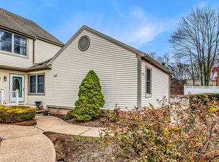 245 Berlin Ave APT 6, Southington, CT 06489
