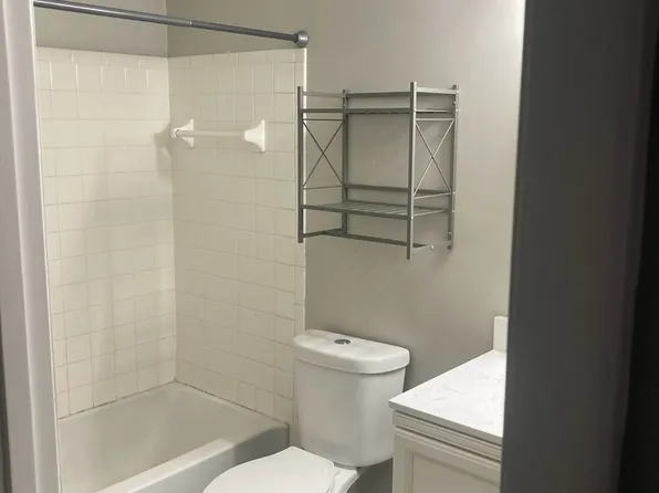 42 Woodland Hills Dr Suite 7, Southgate, KY 41071