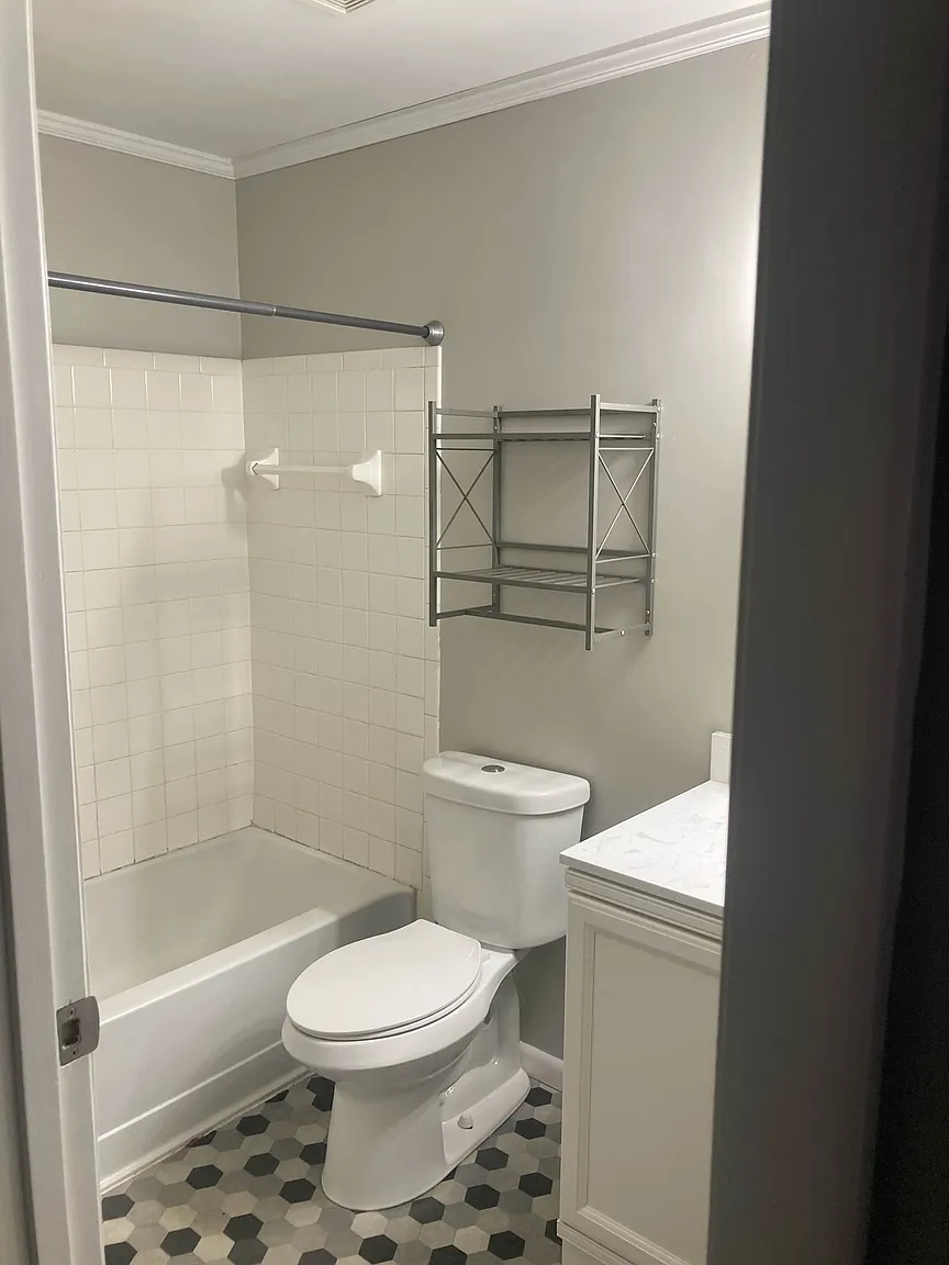 42 Woodland Hills Dr Suite 7 photo 1